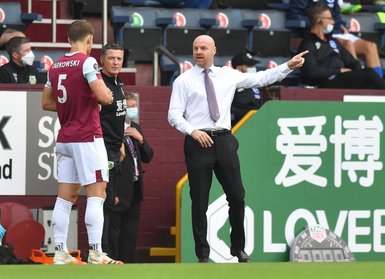 BURNLEY, ENGLAND - JULY 26: Burnley's Manager Sean Dyche instructs James Tarkowski during the Premier League match between Burnley FC and Brighton & Hove Albion at Turf Moor on July 26, 2020 in Burnley, United Kingdom. (Photo by Dave Howarth - CameraSport via Getty Images)