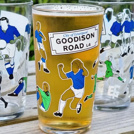 Everton Player Pint Glass