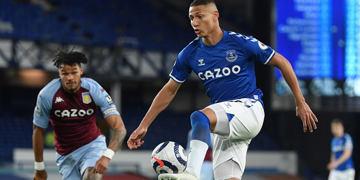 Everton 1-2 Aston Vila - GrandOldTeam